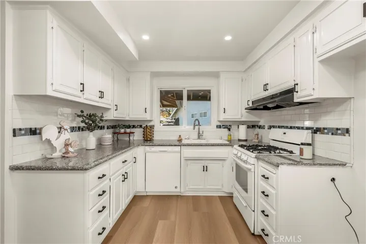 18907 Circle Of The Oaks, Newhall, California 91321
