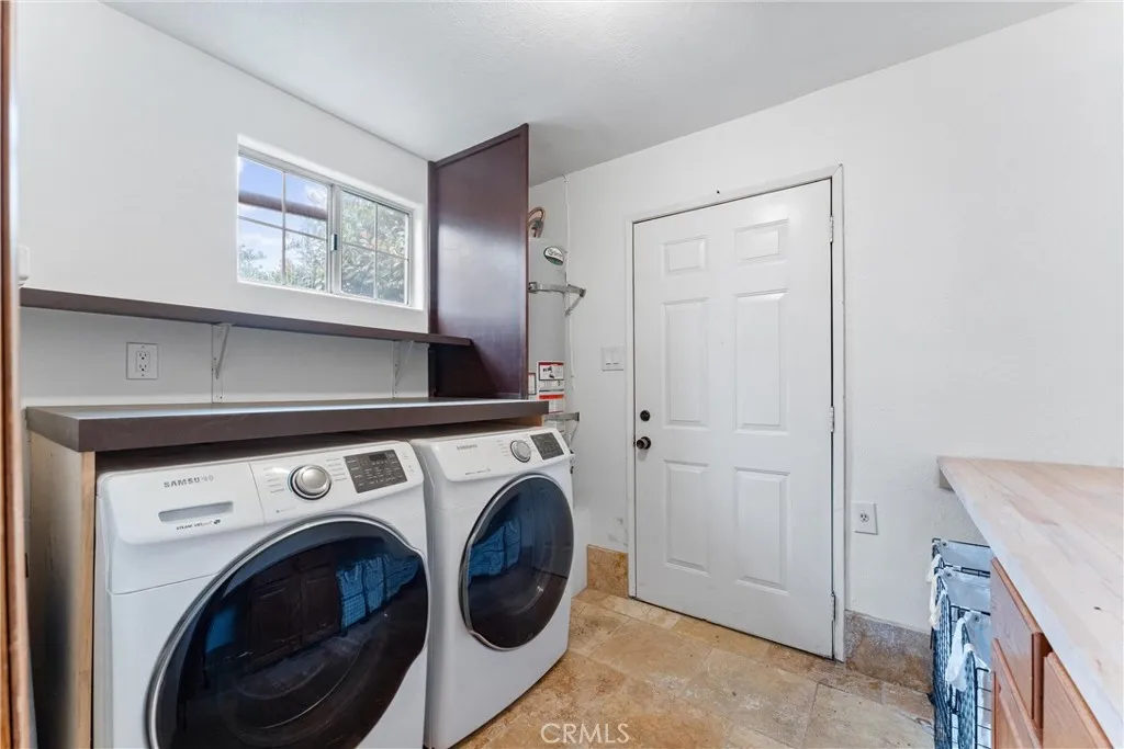 11431 Clybourn Avenue, Lakeview Terrace, California 91342 home-pic-21