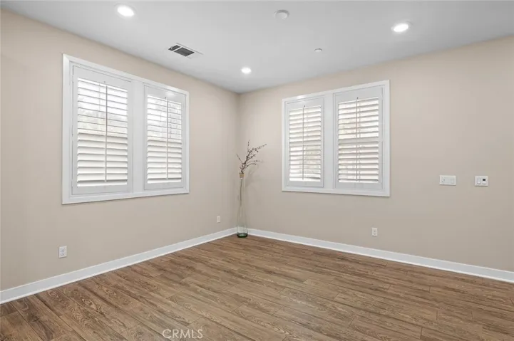 16 Noble, Pomona, California 91766