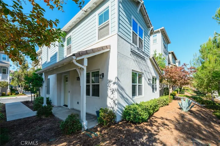 16 Noble, Pomona, California 91766