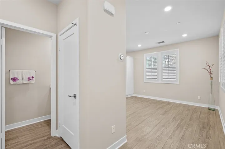 16 Noble, Pomona, California 91766