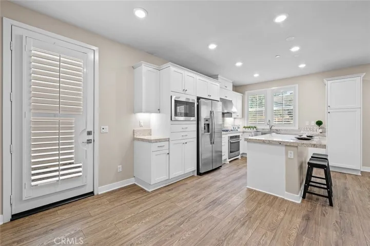16 Noble, Pomona, California 91766