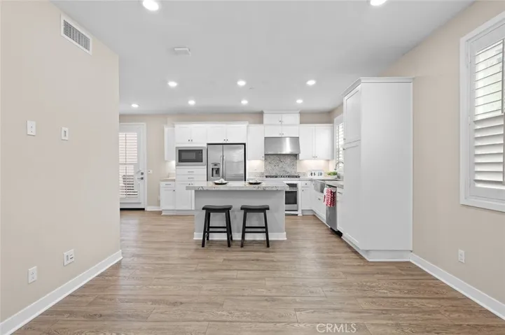 16 Noble, Pomona, California 91766