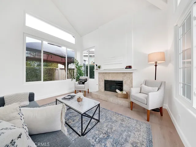 13814 Apache, Tustin, California 92782