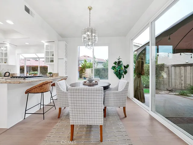13814 Apache, Tustin, California 92782