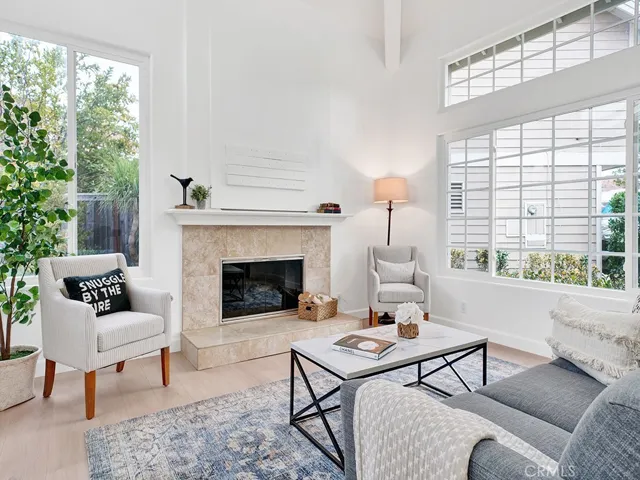 13814 Apache, Tustin, California 92782