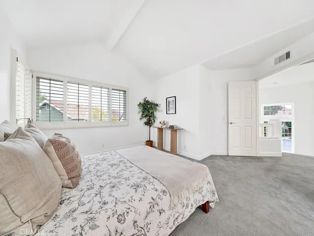 13814 Apache, Tustin, California 92782