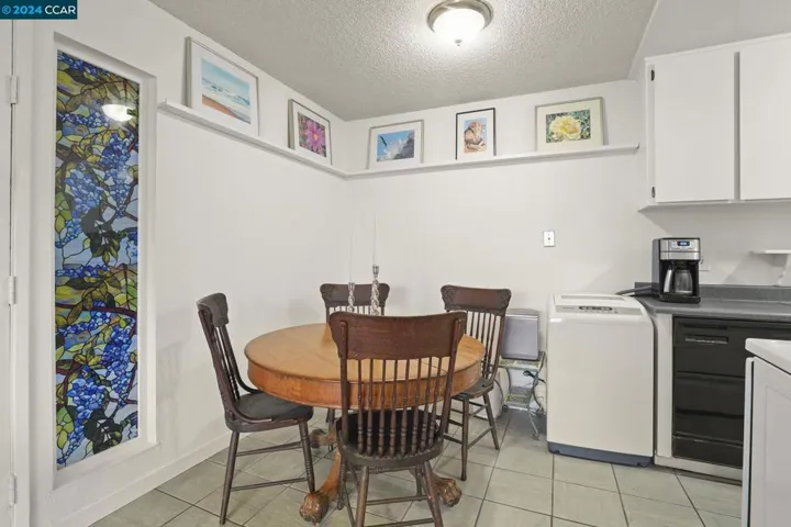 Kitchen with Clothes Washer