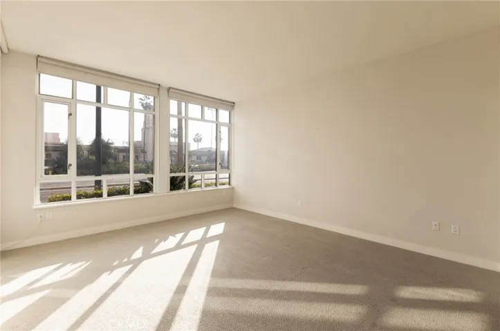 700 W Harbor Drive 104, San Diego, California 92101