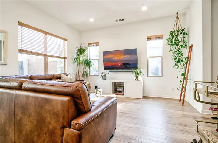 Plenty of space, windows & charm