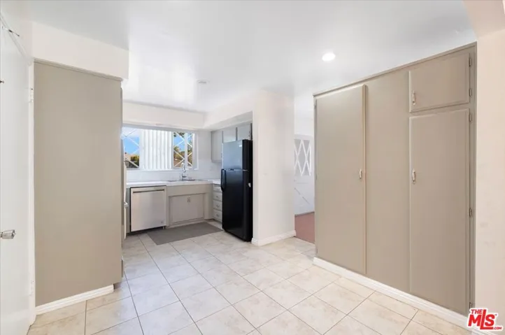 11009 Darby Avenue, Porter Ranch, California 91326
