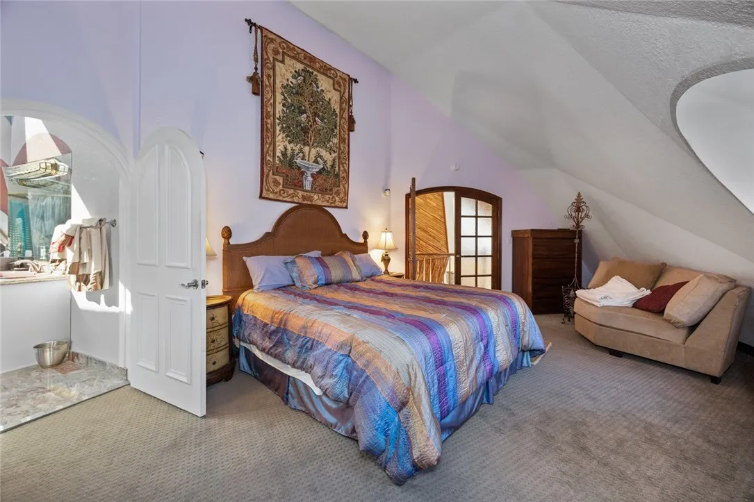 160 Yosemite Drive, Big Bear City, California 92314 home-pic-20