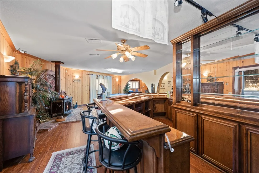 160 Yosemite Drive, Big Bear City, California 92314 home-pic-27