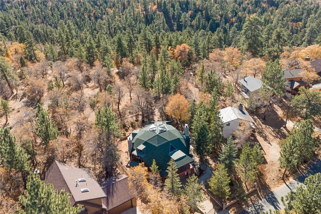 160 Yosemite Drive, Big Bear City, California 92314 home-pic-34