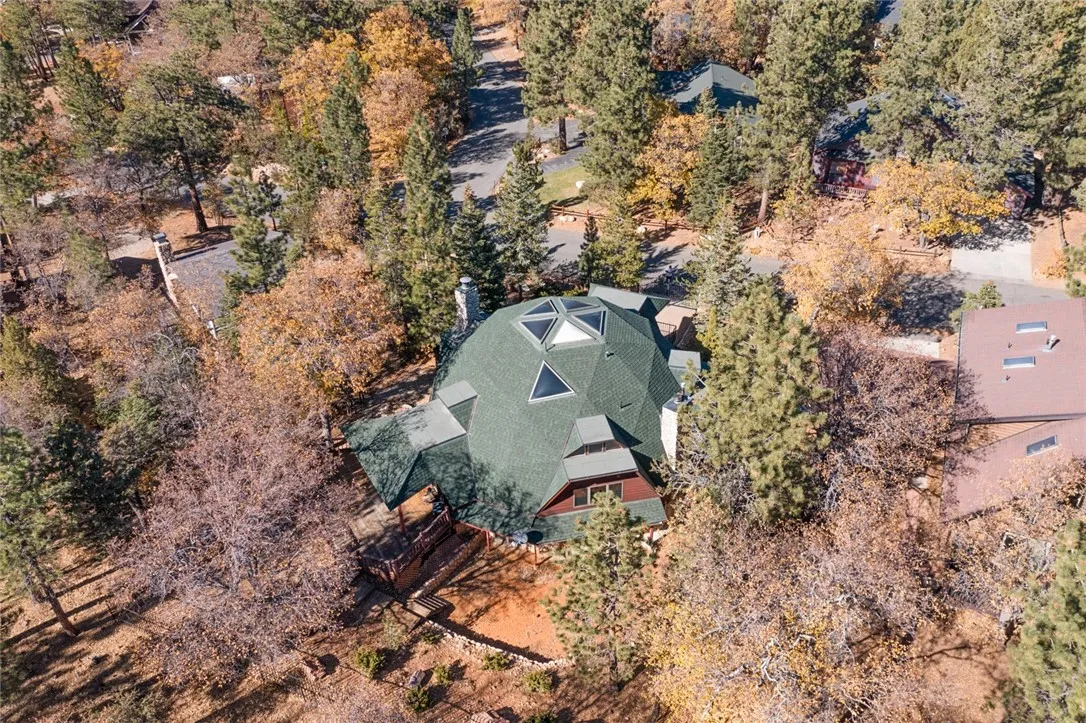 160 Yosemite Drive, Big Bear City, California 92314 home-pic-36