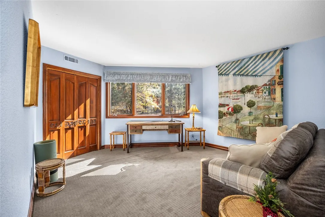 160 Yosemite Drive, Big Bear City, California 92314 home-pic-14