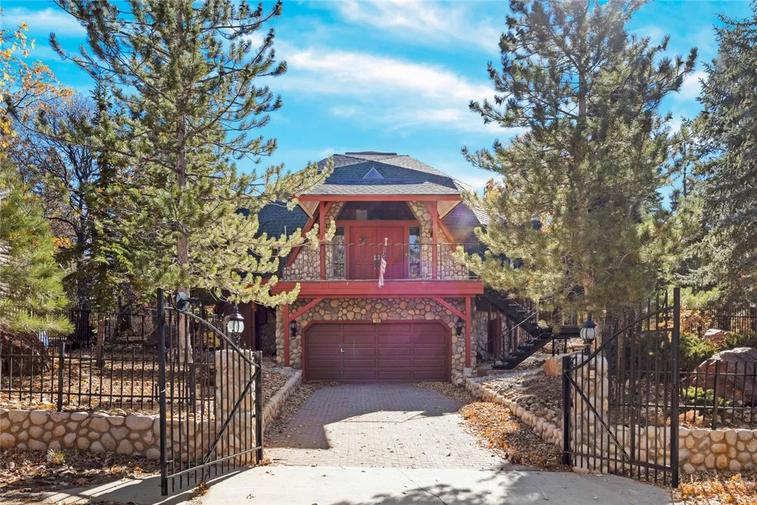 160 Yosemite Drive, Big Bear City, California 92314 home-pic-1