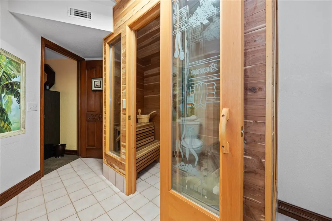 160 Yosemite Drive, Big Bear City, California 92314 home-pic-30
