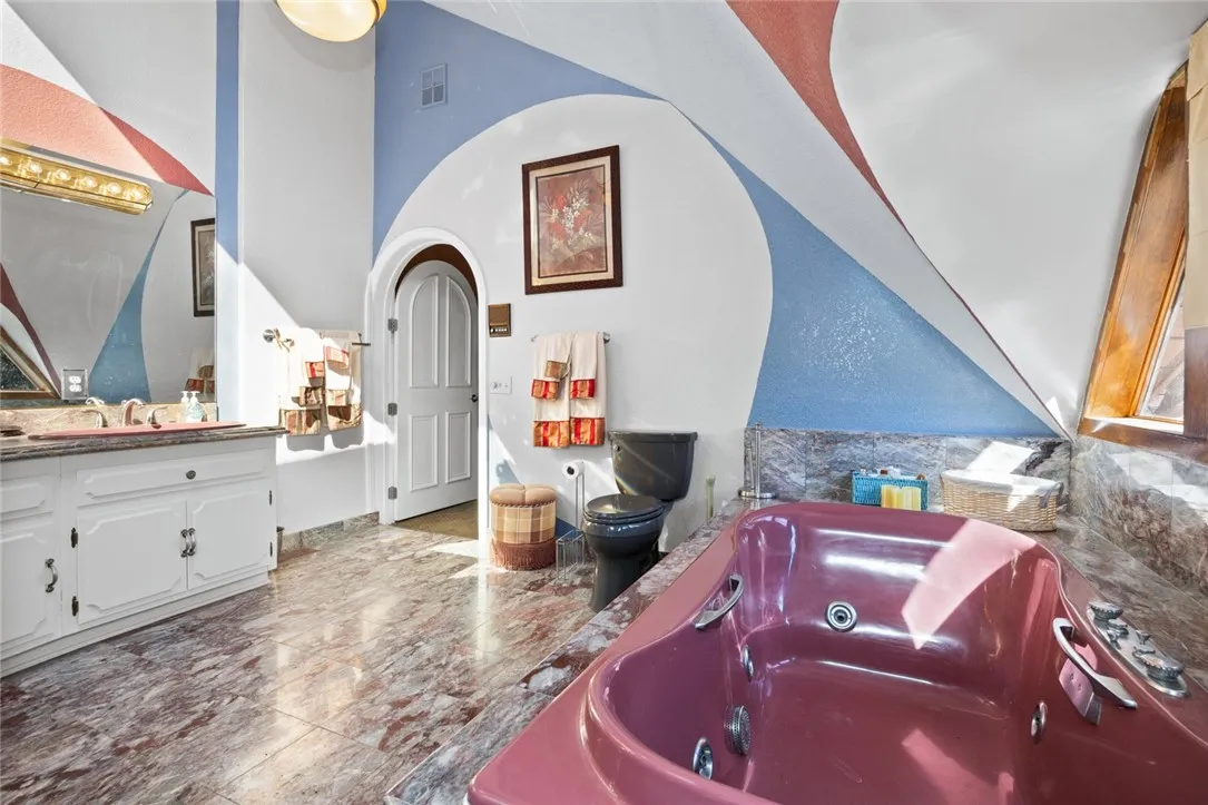 160 Yosemite Drive, Big Bear City, California 92314 home-pic-22