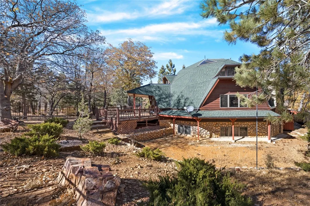 160 Yosemite Drive, Big Bear City, California 92314 home-pic-31