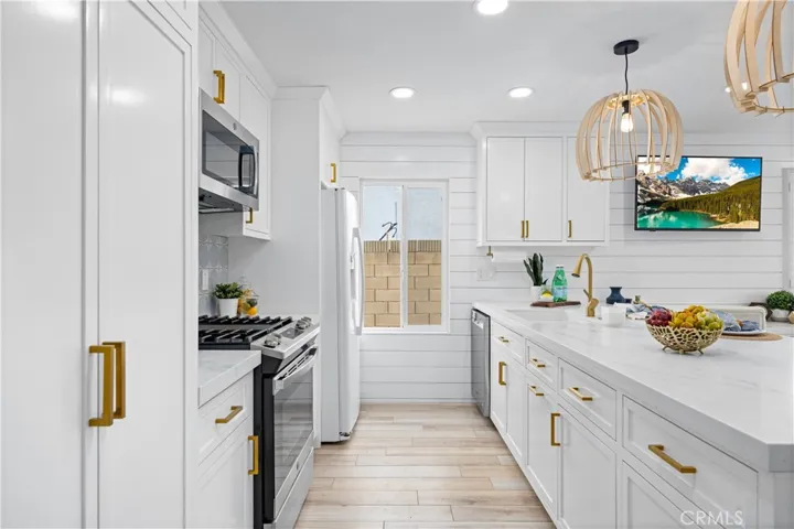 17332 Stafford Circle, Yorba Linda, California 92886