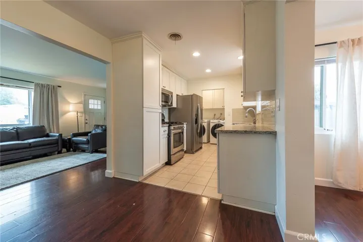 4706 Wildwood Way, Riverside, California 92503