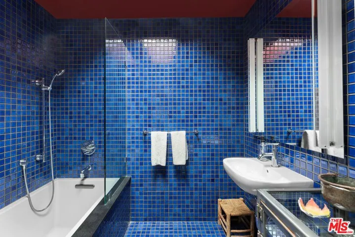 5536 Tuxedo Terrace, Los Angeles, California 90068