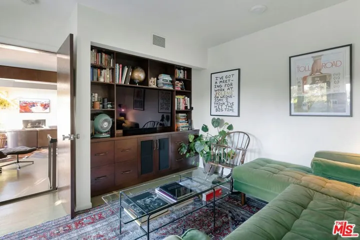 5536 Tuxedo Terrace, Los Angeles, California 90068