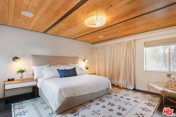 5536 Tuxedo Terrace, Los Angeles, California 90068