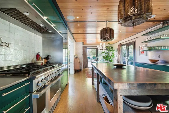 5536 Tuxedo Terrace, Los Angeles, California 90068