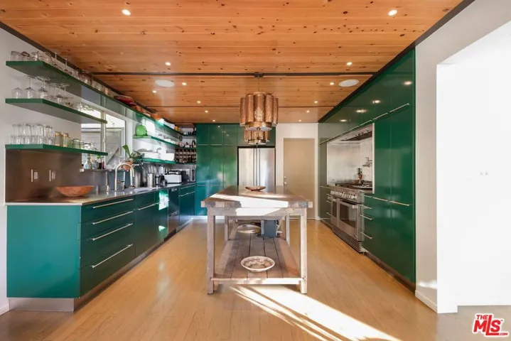 5536 Tuxedo Terrace, Los Angeles, California 90068