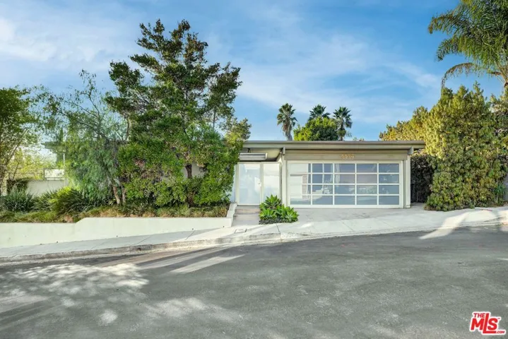 5536 Tuxedo Terrace, Los Angeles, California 90068