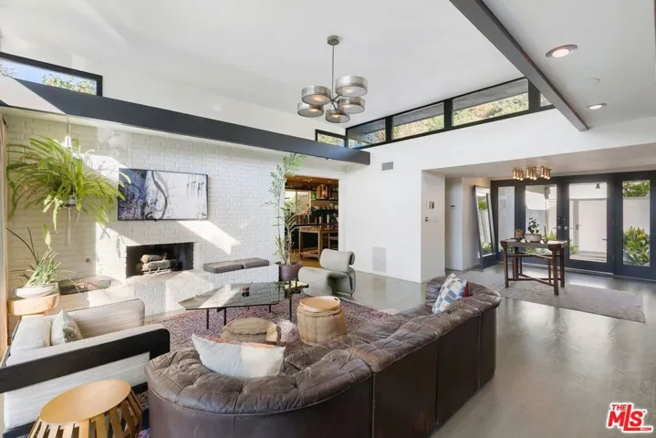 5536 Tuxedo Terrace, Los Angeles, California 90068