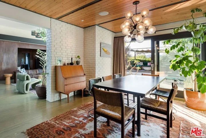 5536 Tuxedo Terrace, Los Angeles, California 90068
