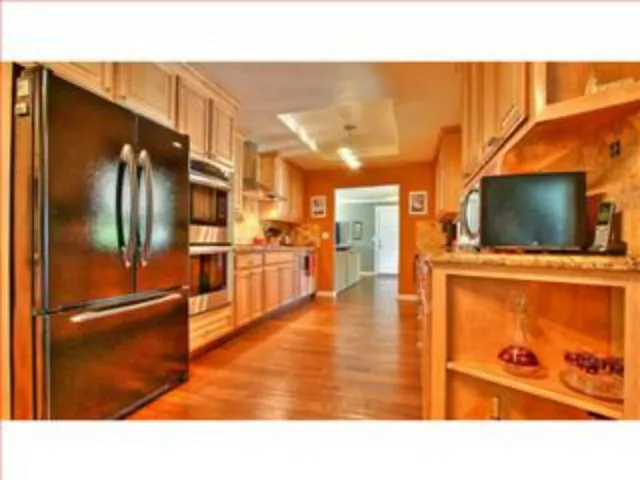 10775 6th Street, Gilroy, California 95020