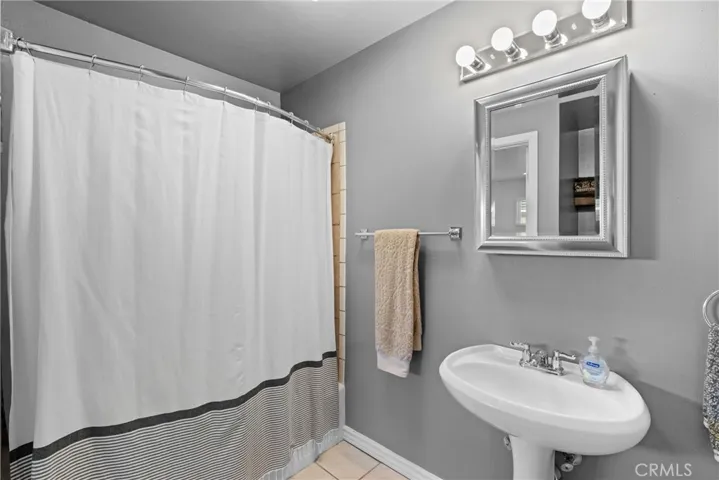 593 Majestic Drive, Santa Maria, California 93455