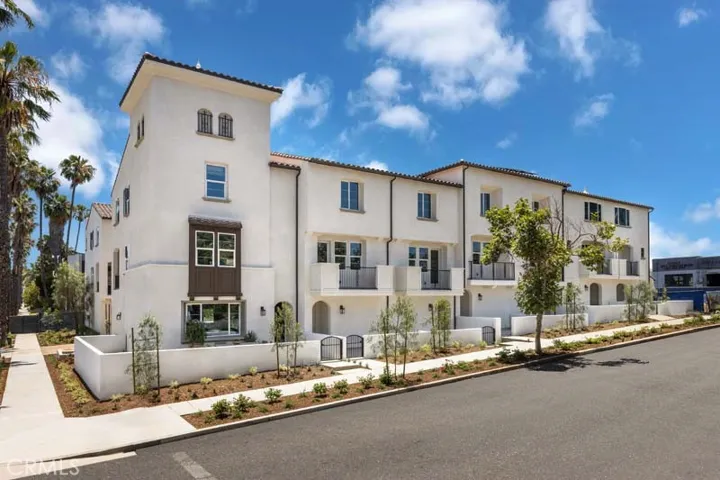 3663 Elm Avenue, Long Beach, California 90807