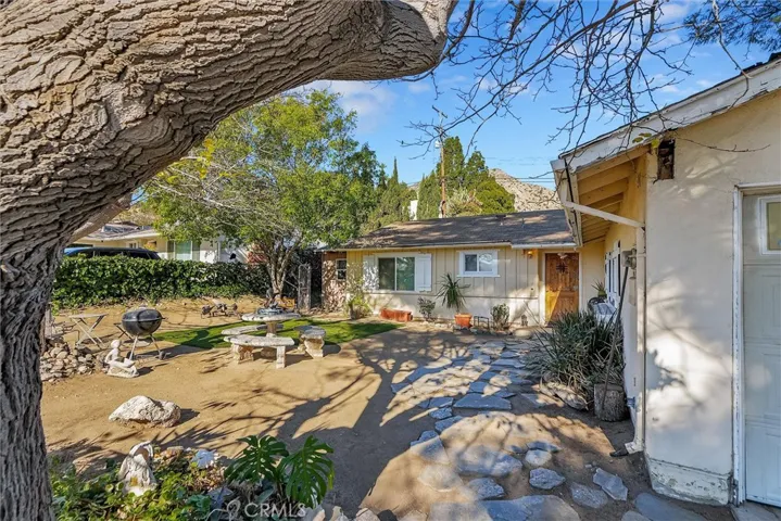 13700 Marchant Avenue, Sylmar, California 91342