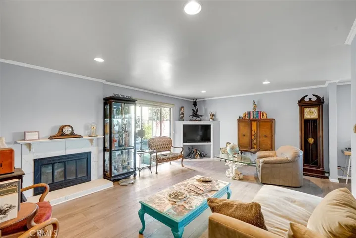 13700 Marchant Avenue, Sylmar, California 91342