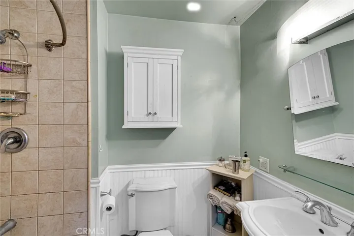 13700 Marchant Avenue, Sylmar, California 91342