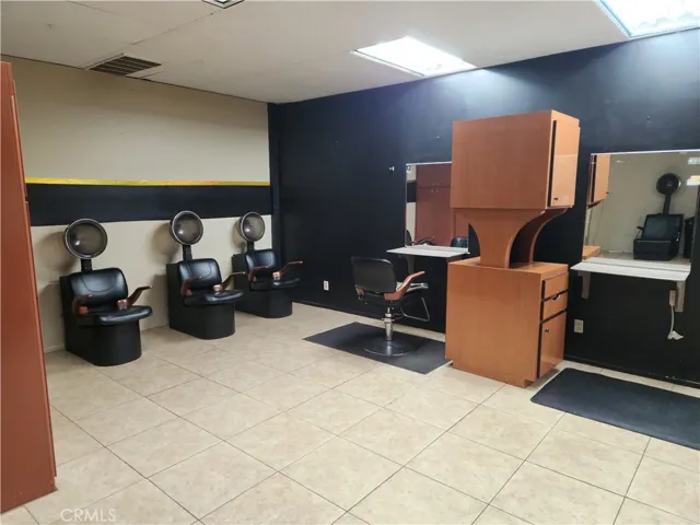 241 E Base Line Road A, Rialto, California 92376