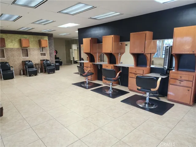 241 E Base Line Road A, Rialto, California 92376