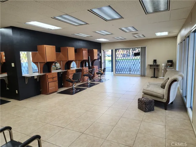 241 E Base Line Road A, Rialto, California 92376