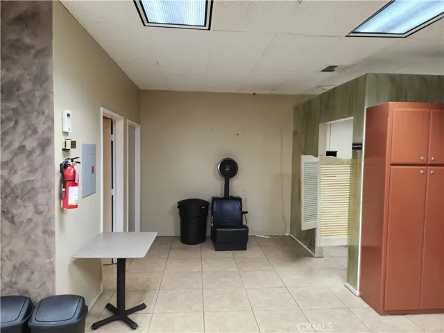 241 E Base Line Road A, Rialto, California 92376