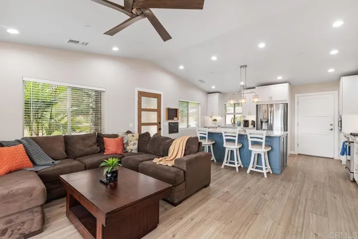 19742 44 Mt Israel Place, Escondido, California 92029
