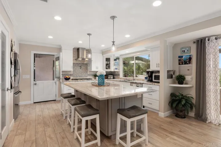 19742 44 Mt Israel Place, Escondido, California 92029
