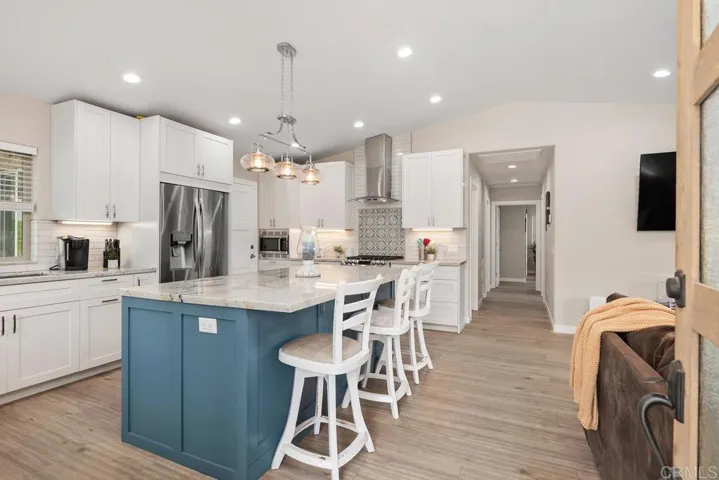19742 44 Mt Israel Place, Escondido, California 92029