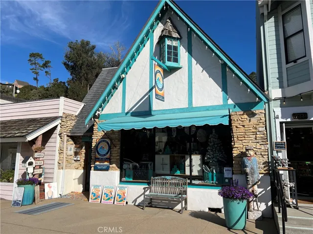 727 Main St