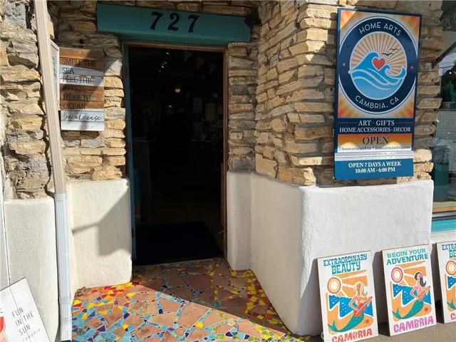 727 Main Street, Cambria, California 93428