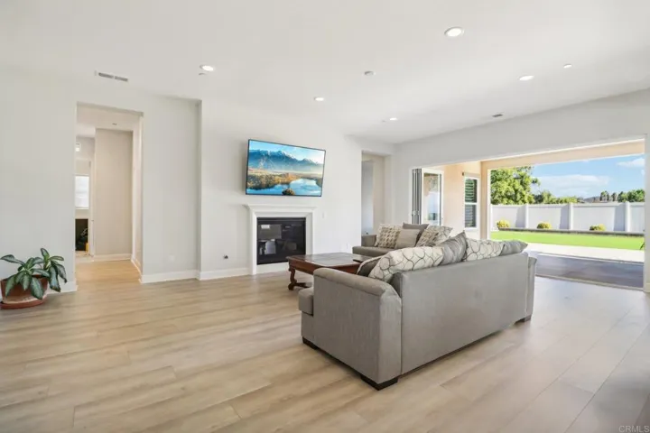 1501 Vista Verde Dr., Escondido, California 92026